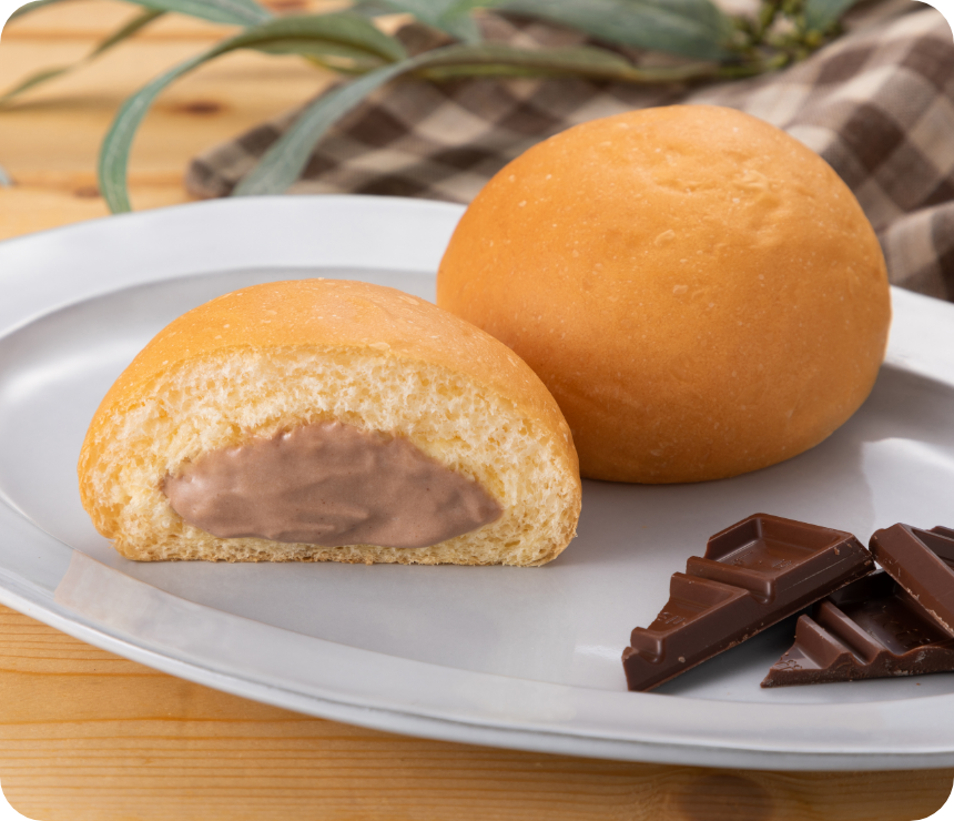 冷やして食べる金のクリームパン チョコレート